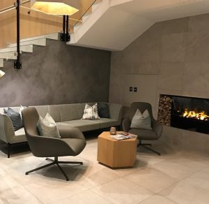 Design-Loungesessel Zanotta Contract in hochwertiger Lounge- und Objektgestaltung für Büros und Empfangsbereiche in Trier, Konz und Luxemburg